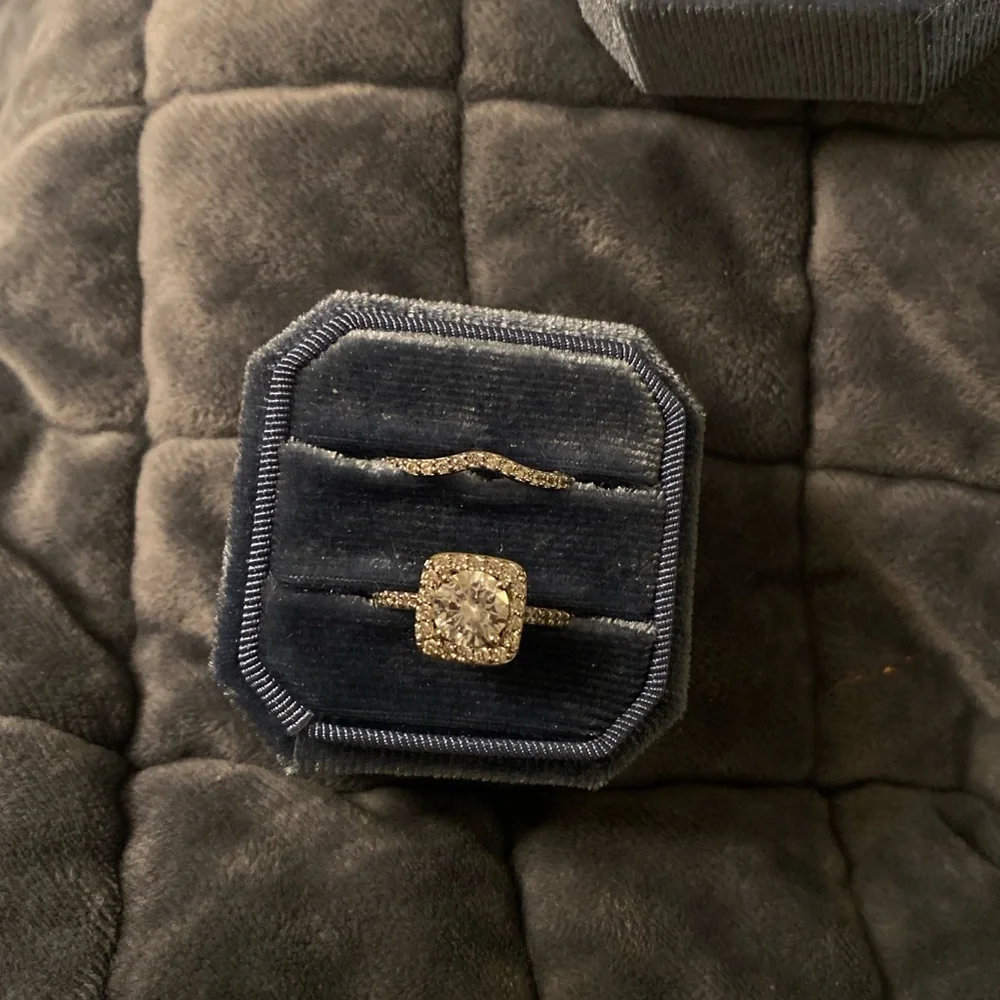 Lab created diamond Engagement Set - Picture 4 of 4